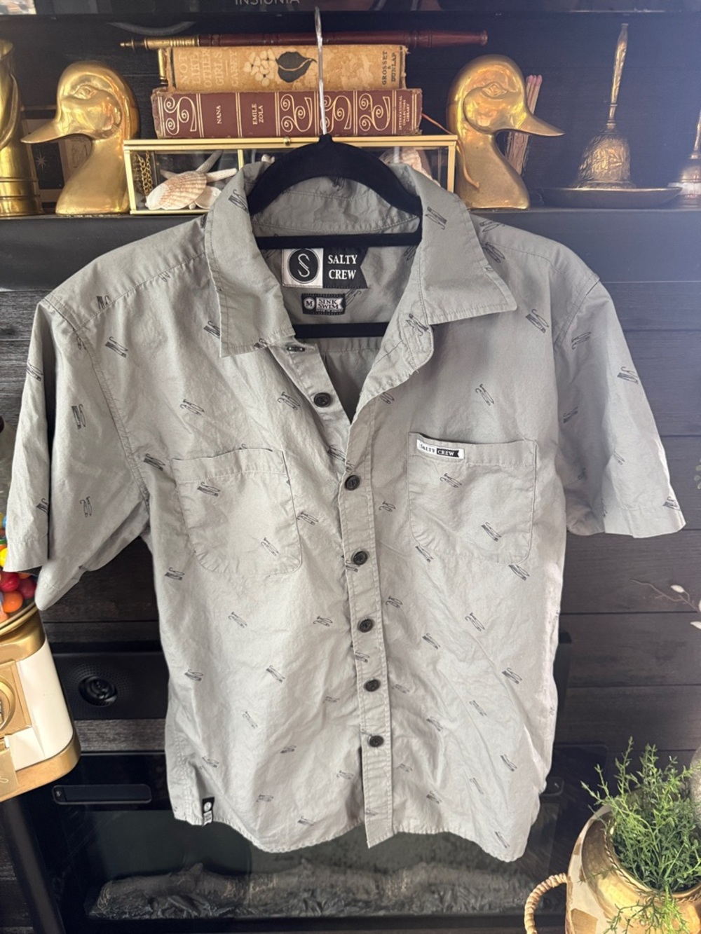 Salty Crew Men's Short-Sleeve Button-Down Shirt - Gray with Subtle Print